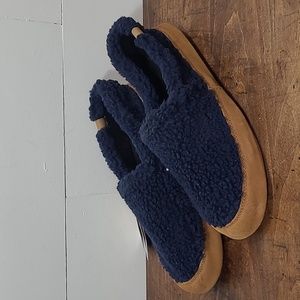 NWT Acorn Navy Shearling Moccasin Slippers Women's sz 9.5/10.5